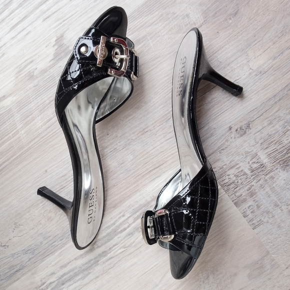 GUESS BY MARCIANO SHORT HEEL SLIP-ON - Picture 2 of 9